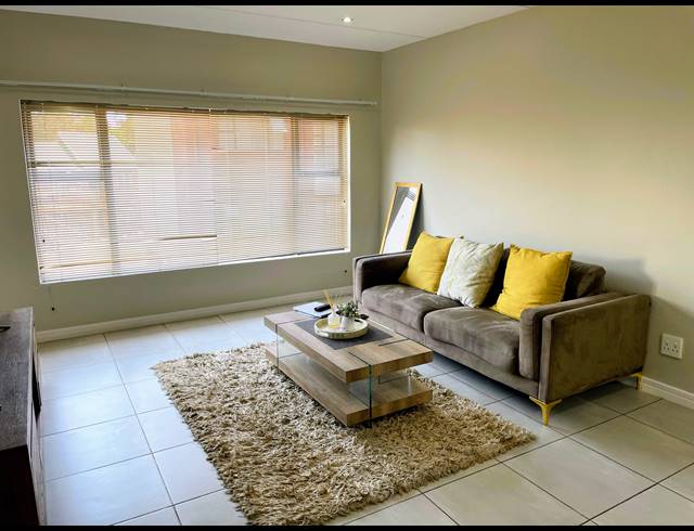 2 BEDROOM APARTMENT FOR SALE IN DIE HOEWES